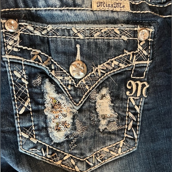 Miss Me Easy Crop - size 29 sequin bling pockets - Picture 3 of 8